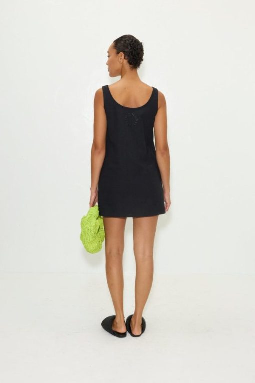 Monochromemuse.shop4a84536999 5