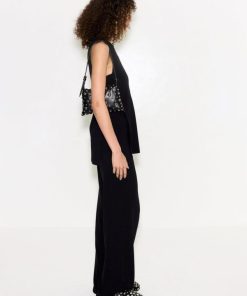 Monochromemuse.shop6111dfdfd1 4