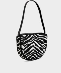 Monochromemuse.shop73c40cea1c 2