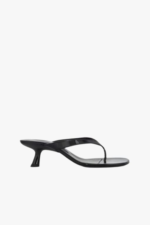 Monochromemuse.shop8077f68a8a 1