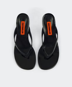 Monochromemuse.shop8077f68a8a 2