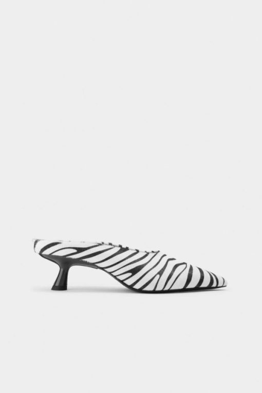Monochromemuse.shop8d83d9e951 1