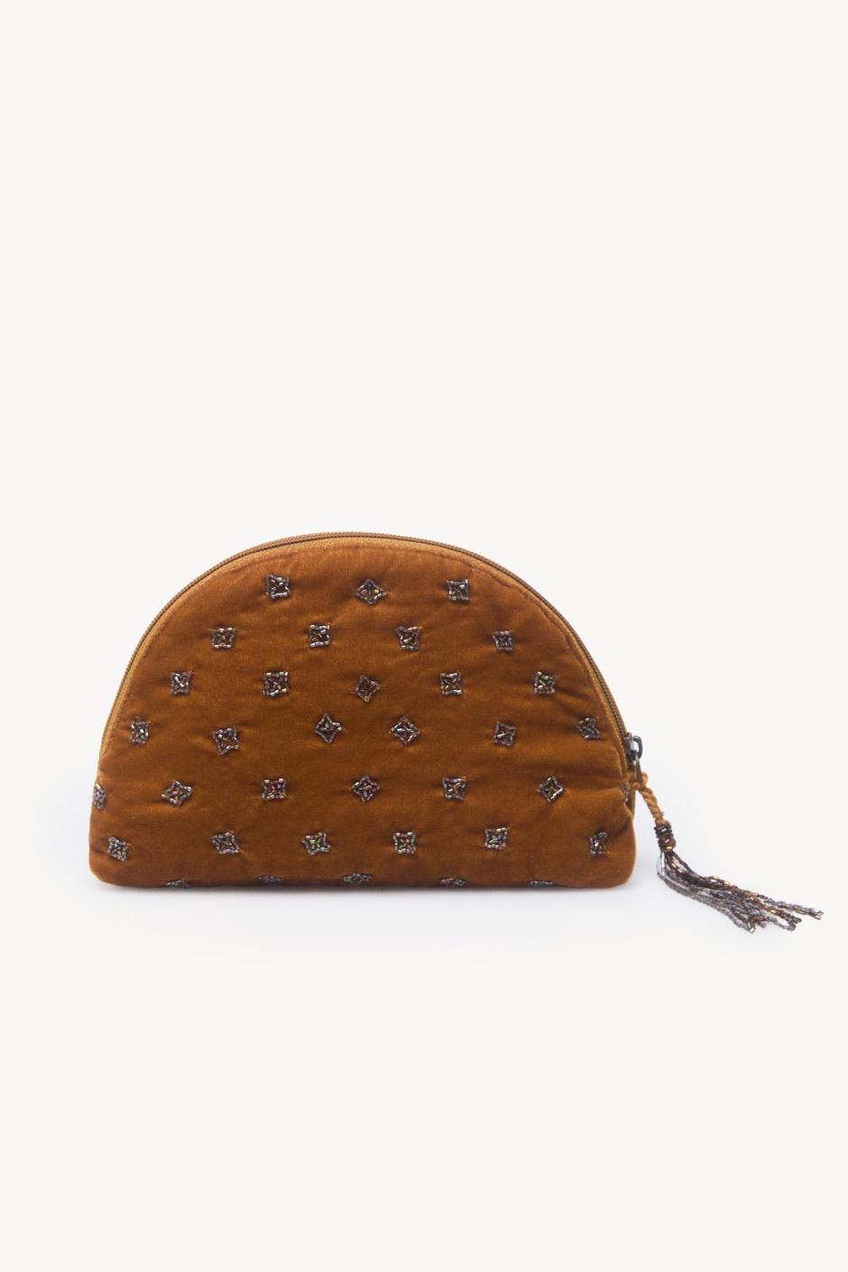 Monochromemuse.shop2176324a32 1