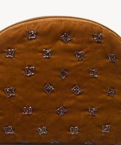 Monochromemuse.shop2176324a32 3