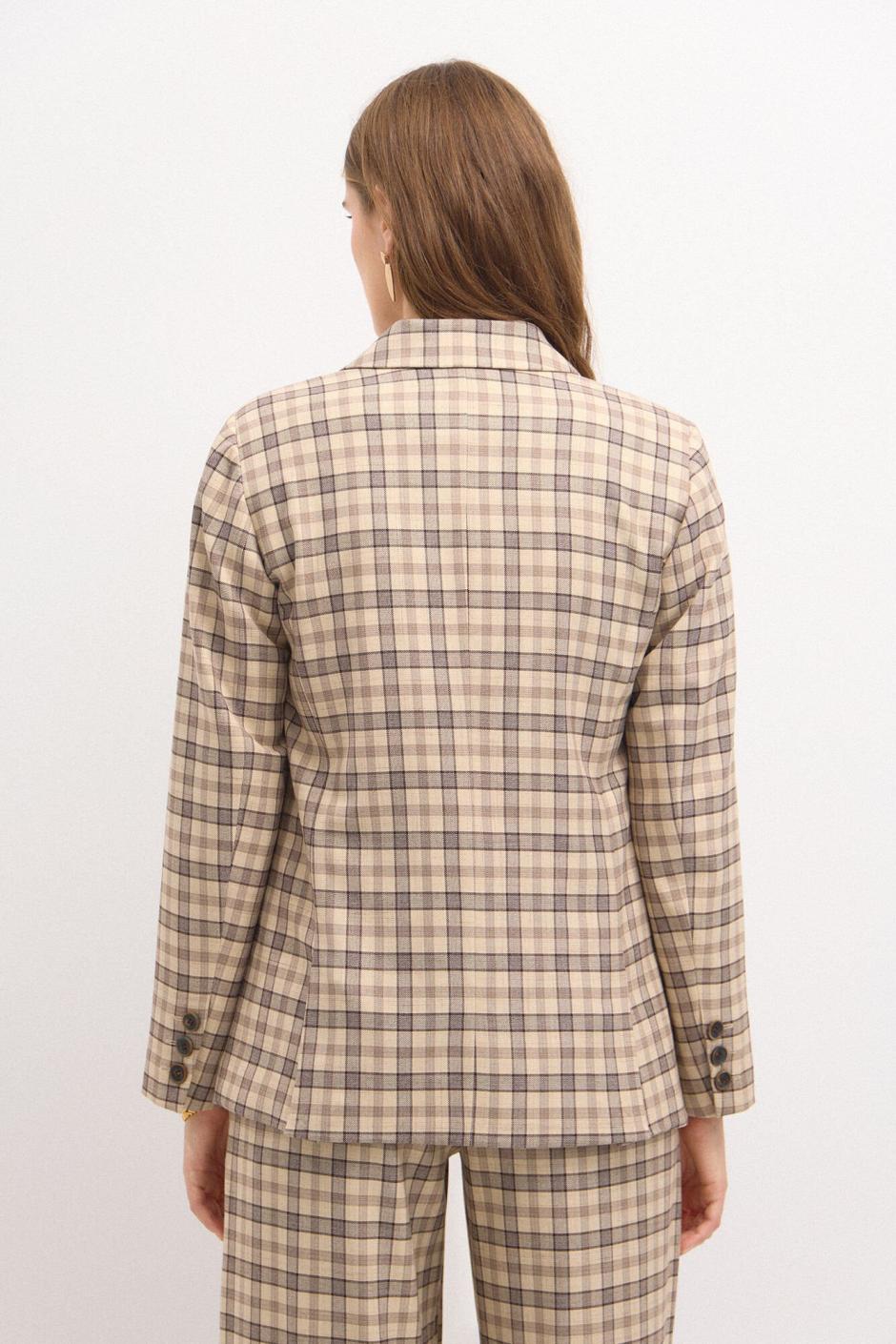 Monochromemuse.shop5516f5cdea 4