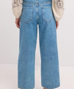 Monochromemuse.shop5623531287 4