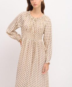 Monochromemuse.shop6128c8df26 2