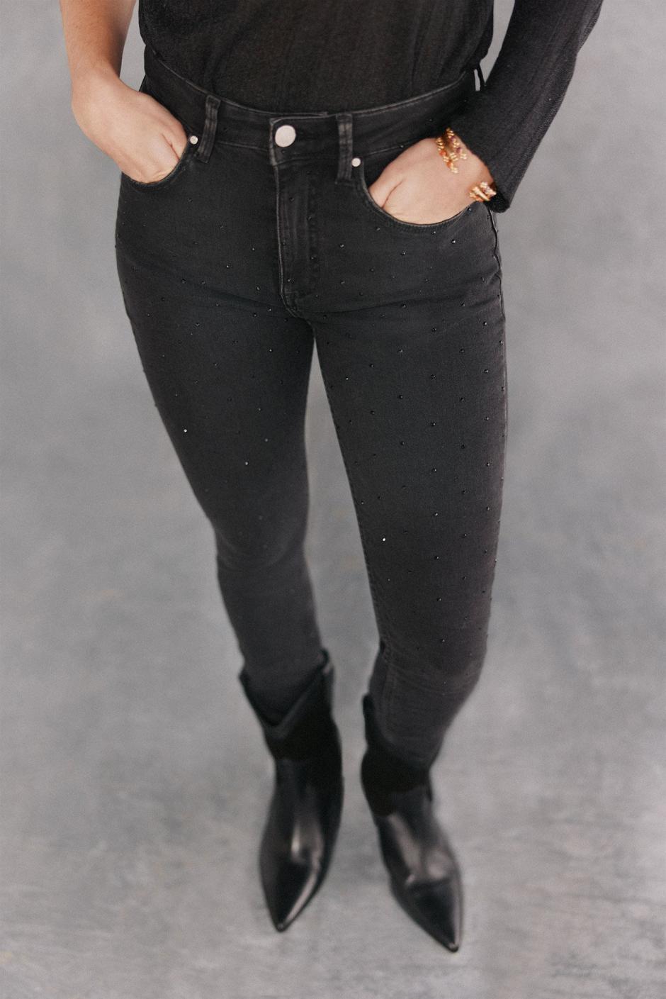 Monochromemuse.shop630c01e962 1