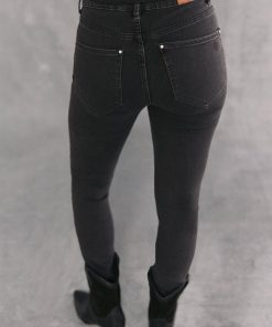 Monochromemuse.shop630c01e962 4