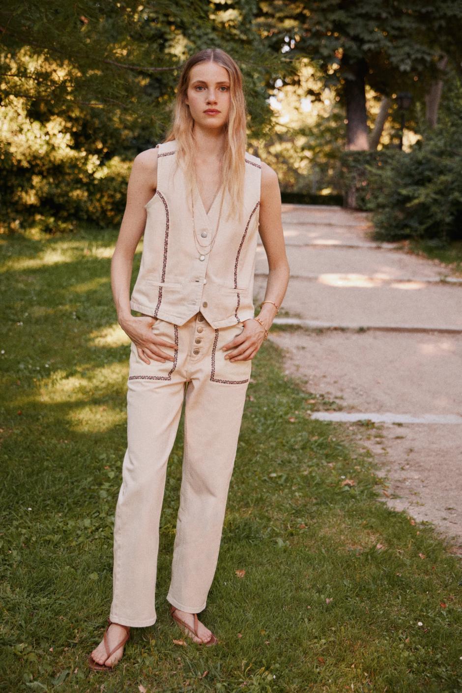 Monochromemuse.shop664bc53945 1