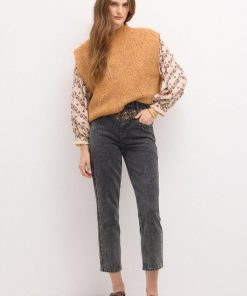 Monochromemuse.shop9b7fa4a30b 1