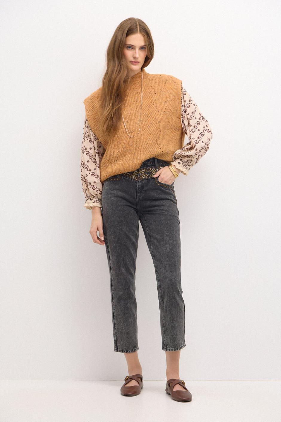 Monochromemuse.shop9b7fa4a30b 1