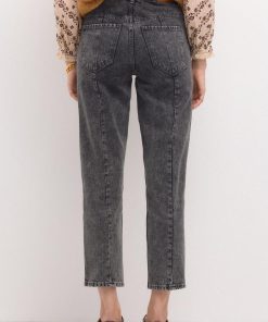 Monochromemuse.shop9b7fa4a30b 4