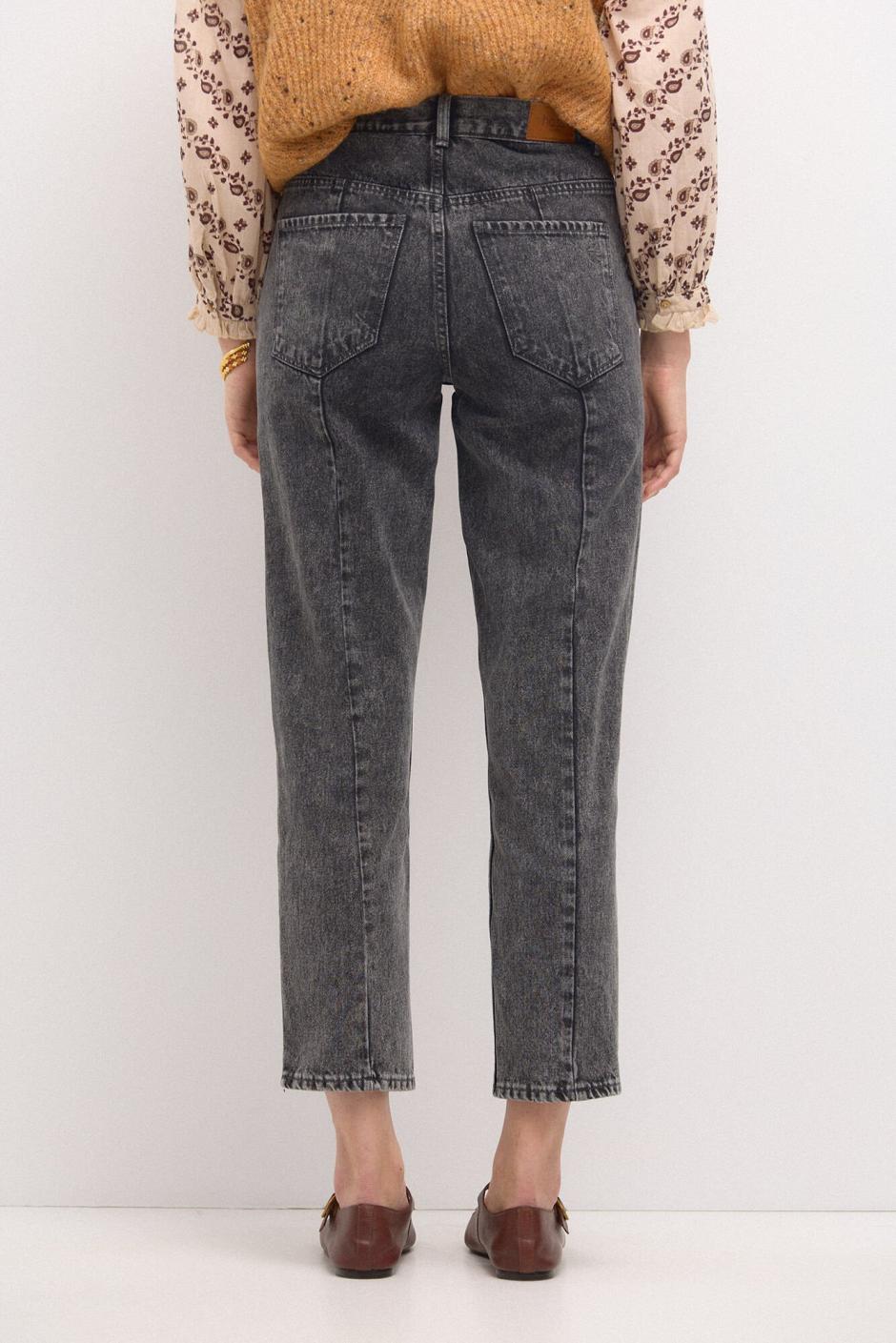 Monochromemuse.shop9b7fa4a30b 4