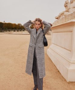 Monochromemuse.shopb51c71d120 1