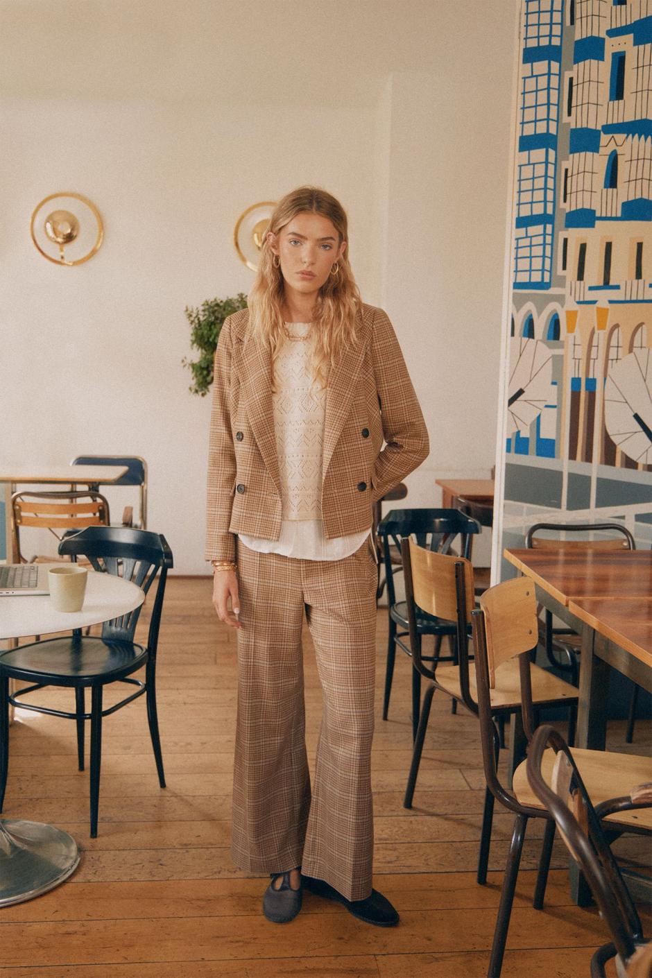 Monochromemuse.shopb6fa383722 2