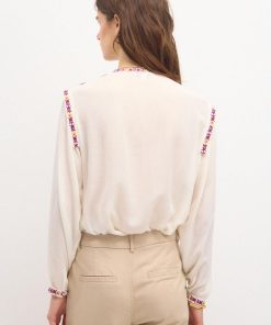 Monochromemuse.shope5e95a542d 4