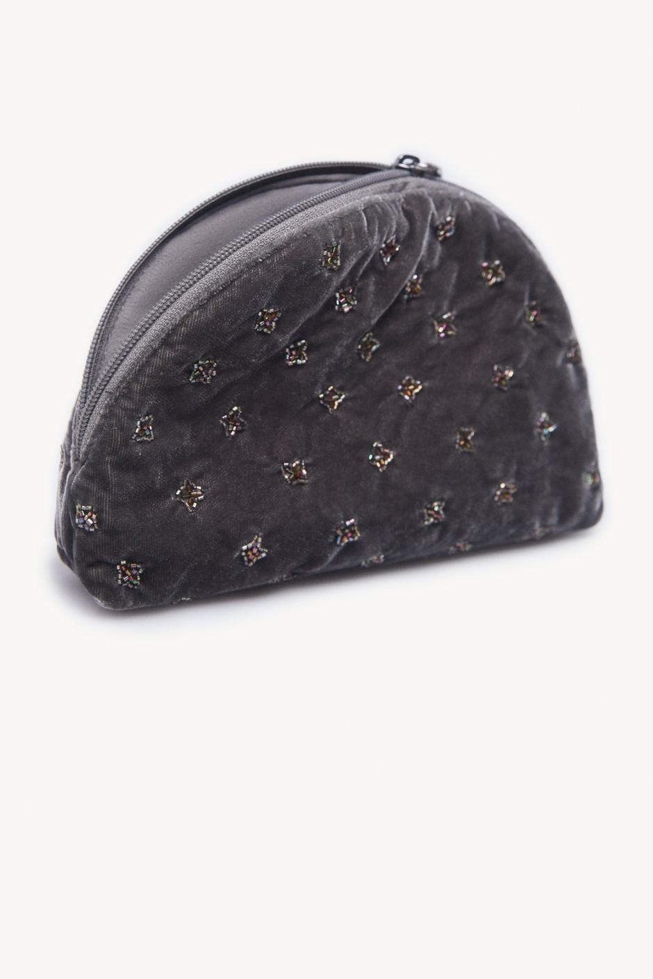 Monochromemuse.shope7522ebf7d 4